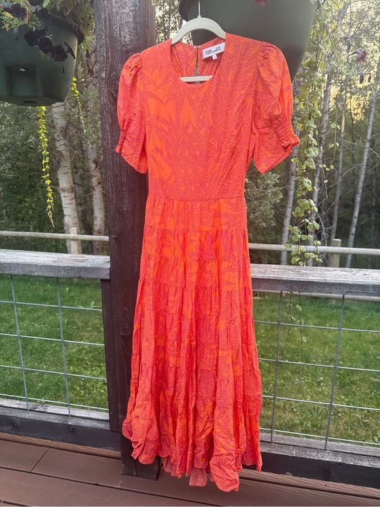 Diane Von Furstenberg Dresses & Skirts - Diane Von Furstenberg Orange Puff Sleeve Midi Dress with tie back size 6